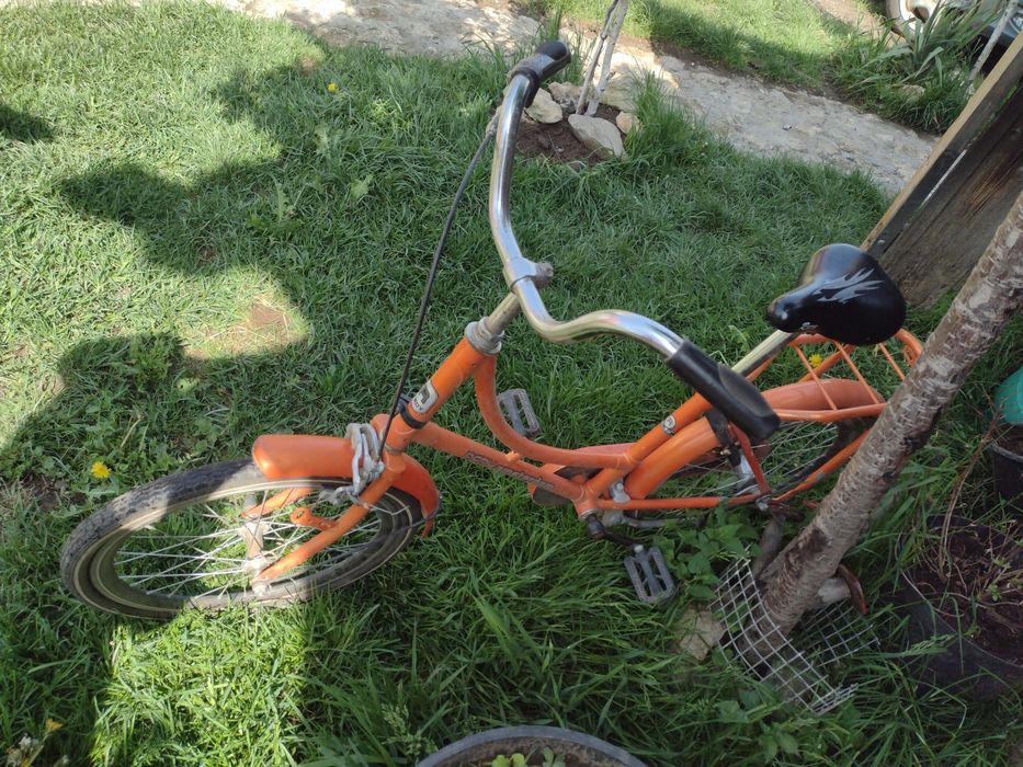 Bicicletă portocalie