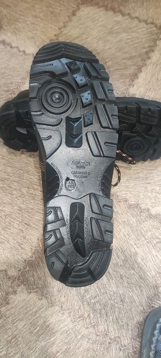 Продам рабочую обувь