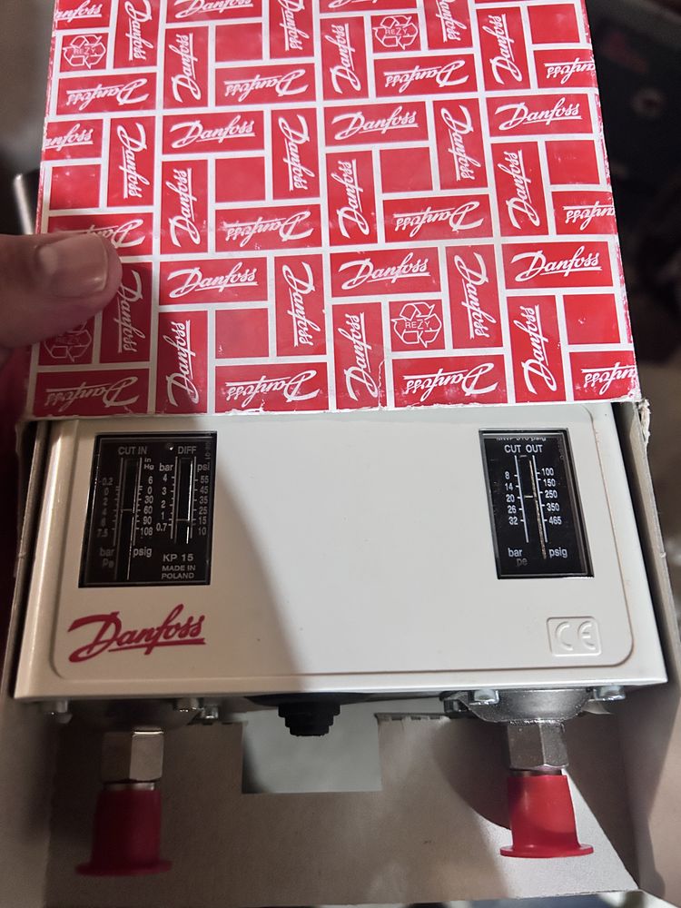 Реле давления Danfoss Dual Pressure Control KP15