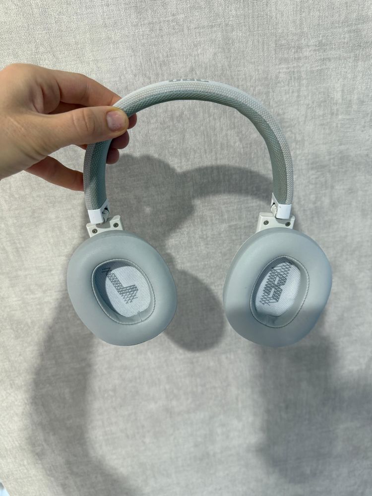 Нацшники JBL E55BT