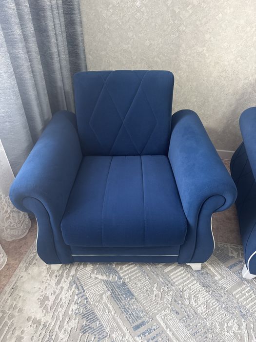 Диван с креслом