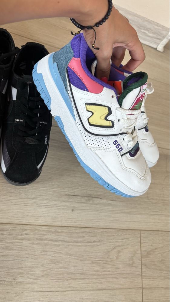 Всичко по 49лв Nike New Balance Puma Adidas Michael Kors