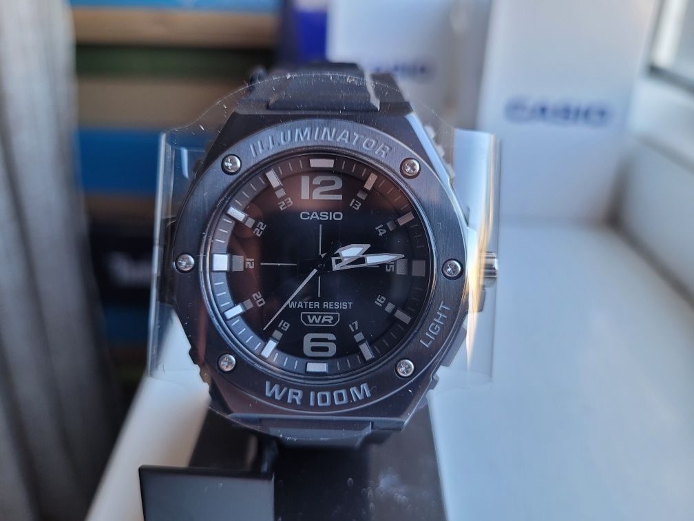 Casio Illuminator Resin 100 M
