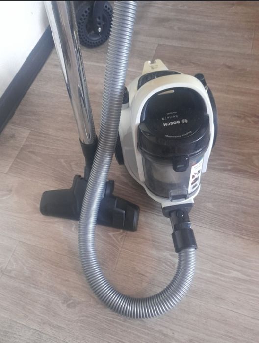 Пылесос продам Фирма Bosch