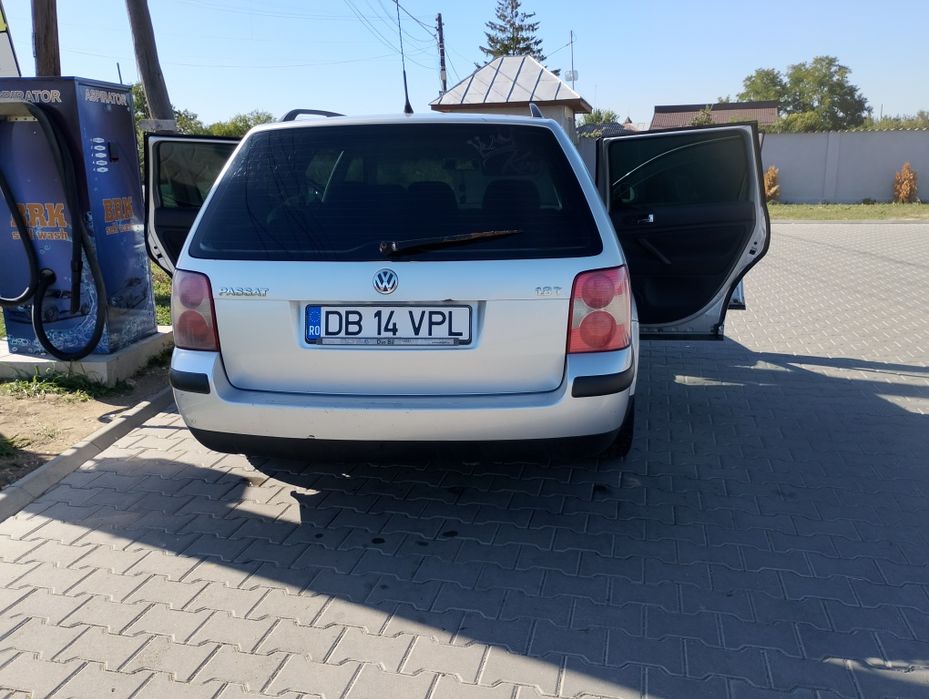 Vând s-au schimb passat b5