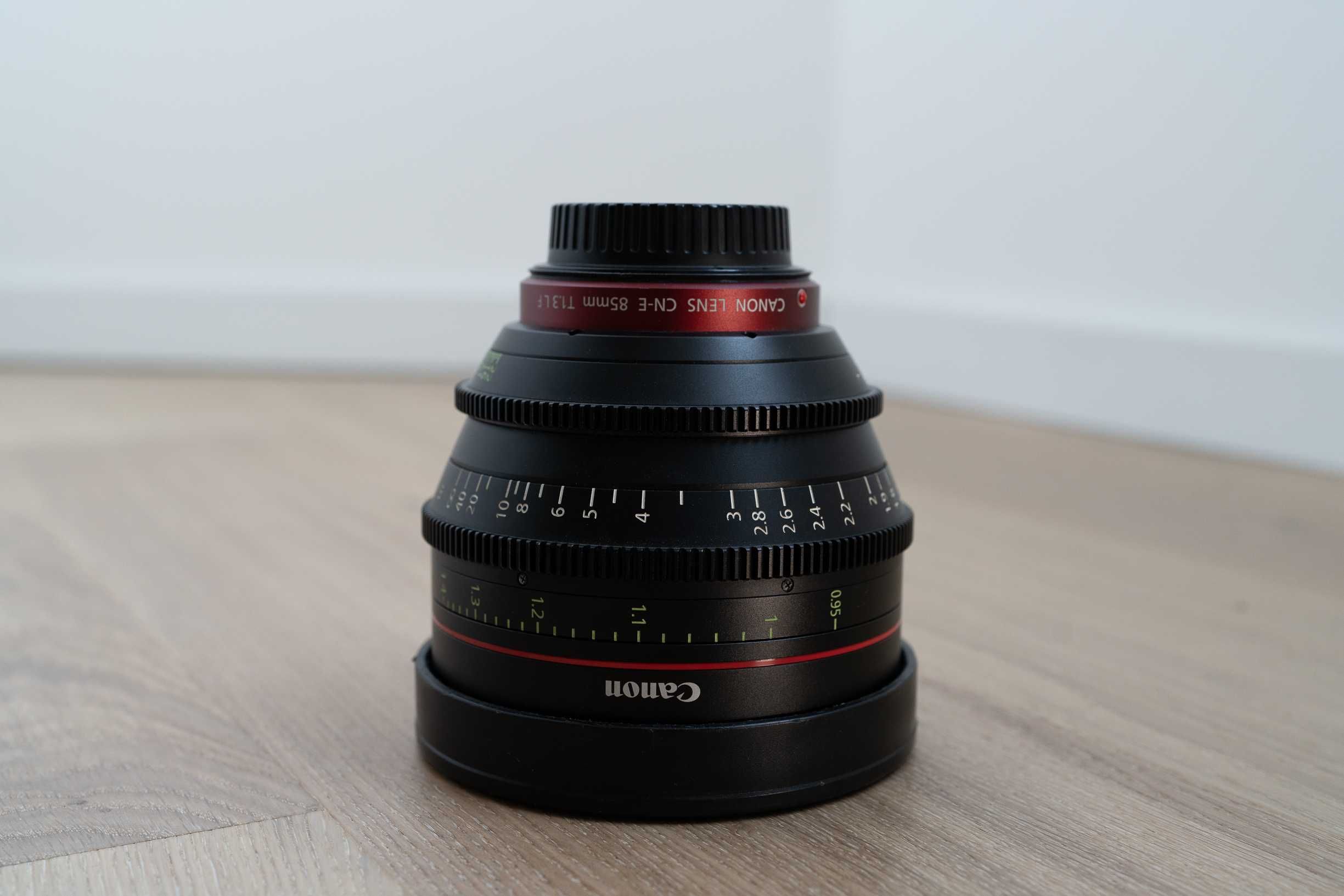 Vând obiectiv cinema Canon Cn-e 85mm T1.3. [EF mount, metric]