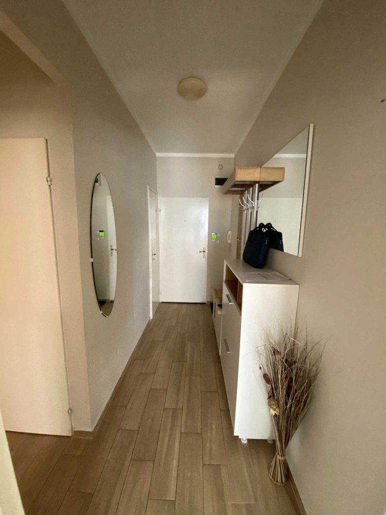 Дава се под наем Тристаен апартамент в София, Надежда 2 - 84 кв.м за 663 € - Снимка #6