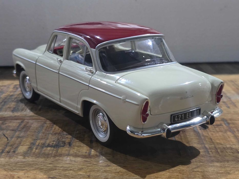 Macheta Auto 1/18 NOREV Simca Aronde P60