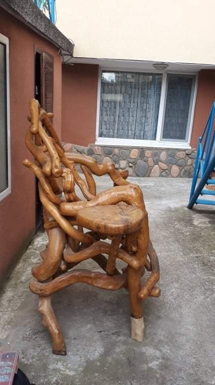 Стол трон дърво корени