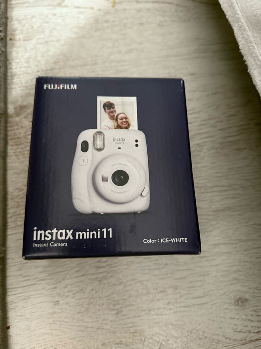 Instax mini 11 nou nefolosit…