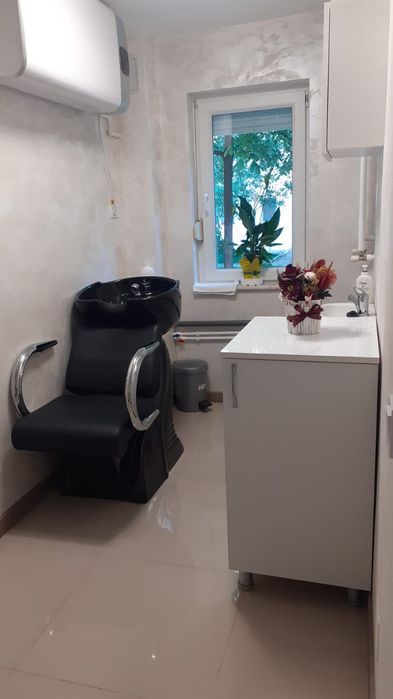 Închiriez salon înfrumusețare