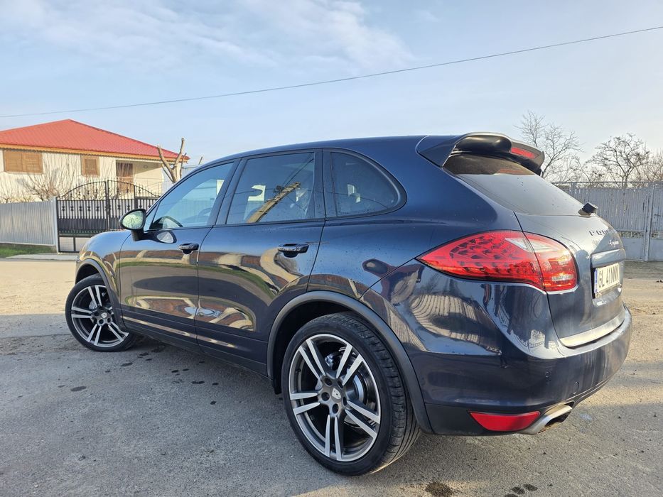 Porsche cayenne an 2012