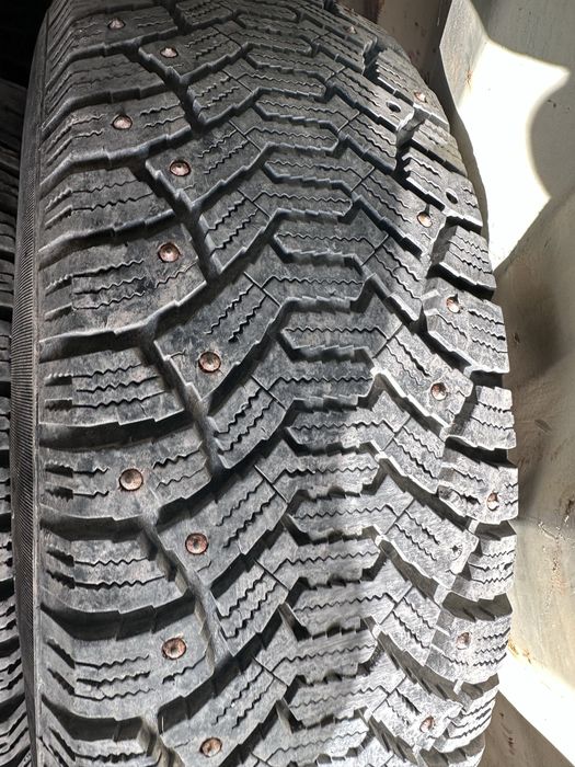 Шины 235/75R15 (3шт)