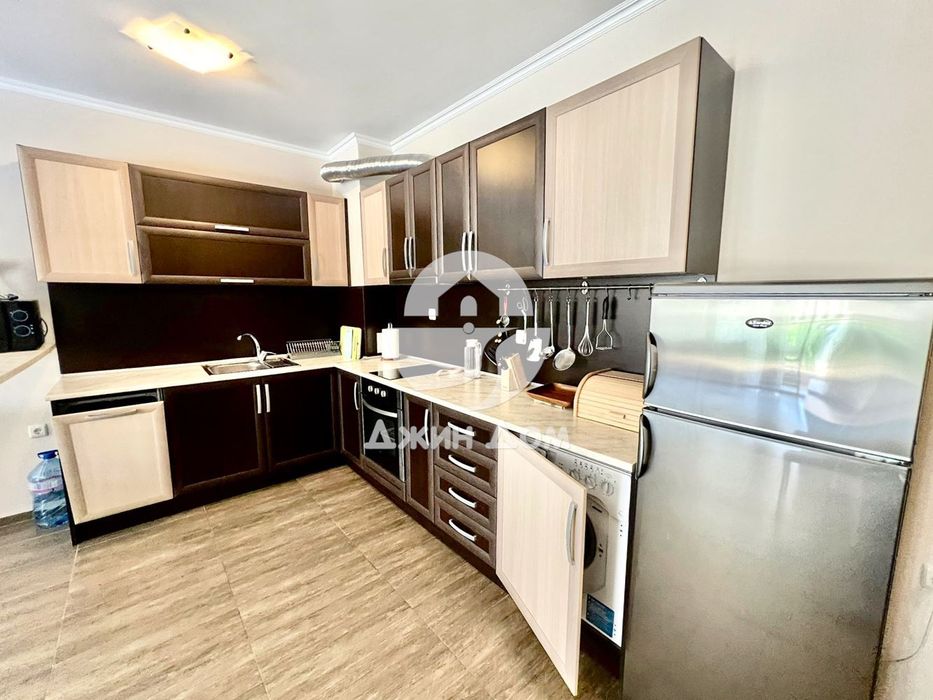 Продава се Тристаен апартамент в Свети Влас - 125 кв.м за 1120 €/кв.м - Снимка #1