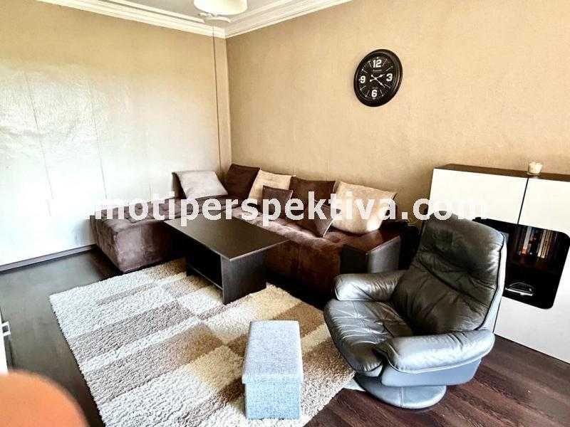 Продава се Тристаен апартамент в Пловдив, Тракия - 87 кв.м за 1650 €/кв.м - Снимка #1