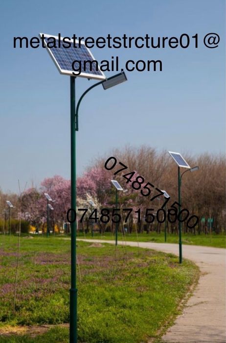 Stalp de iluminat cu panou solar