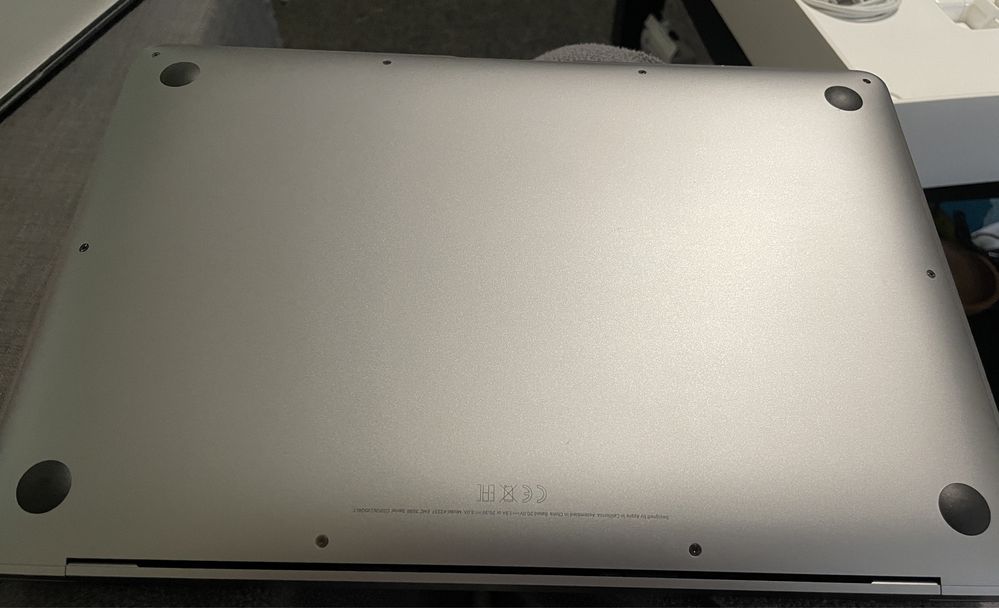 Macbook Air (M1, 2020) / 512 GB