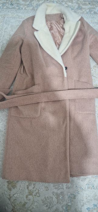 Продам пальто в хорошем состоянии