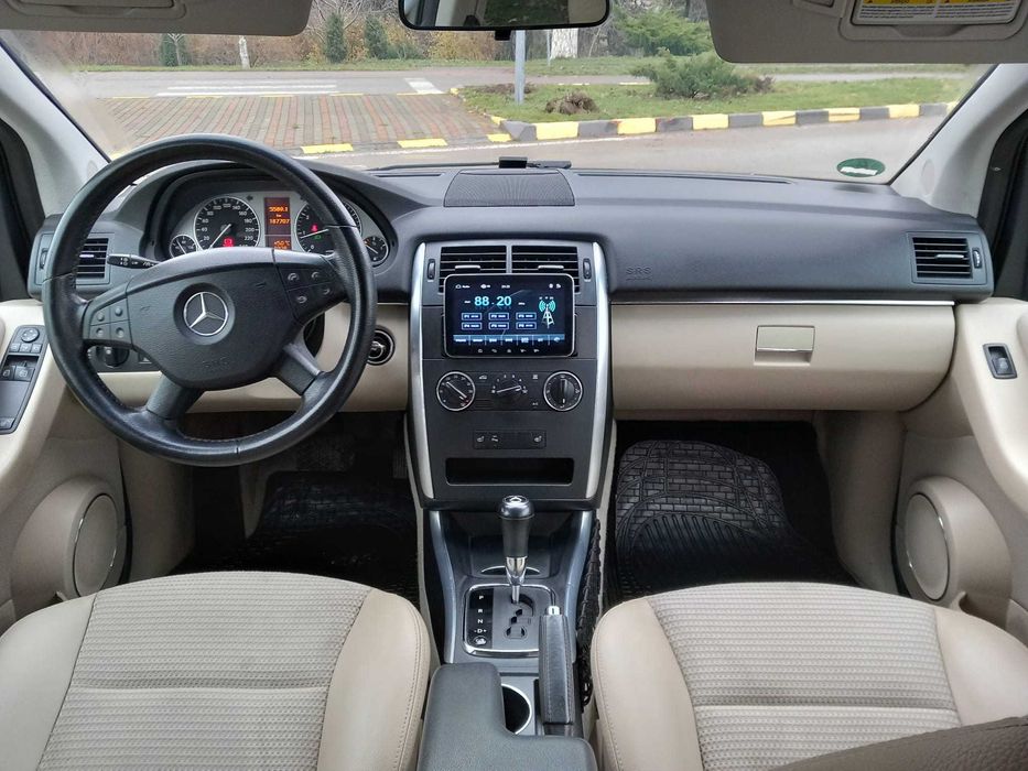 Mercedes-Benz B Class