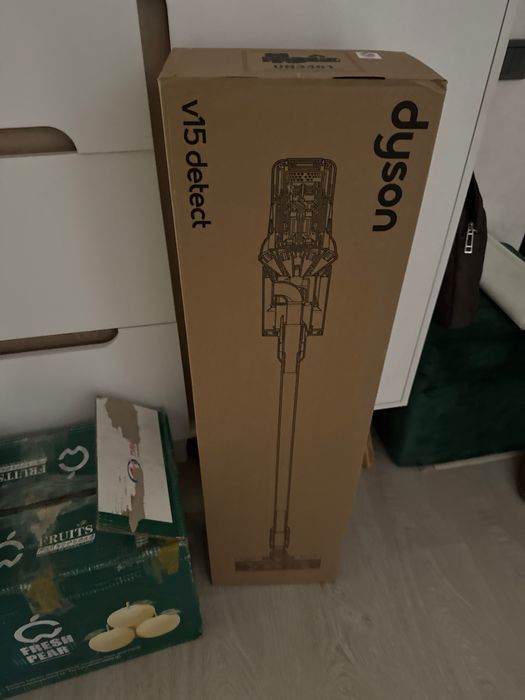 Оригинальная коробка от пылесоса Dyson