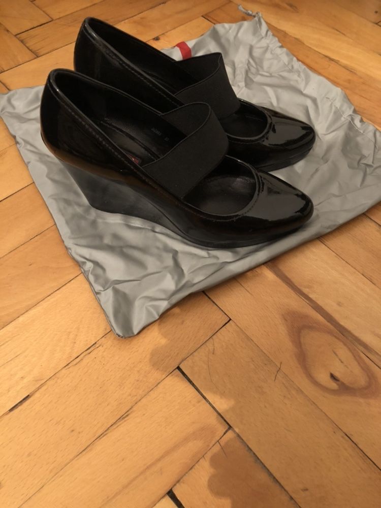 Обувки PRADA