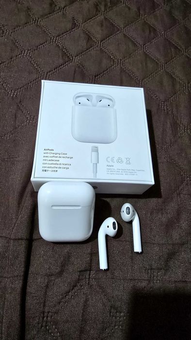Vând căști  apple  airpods 2