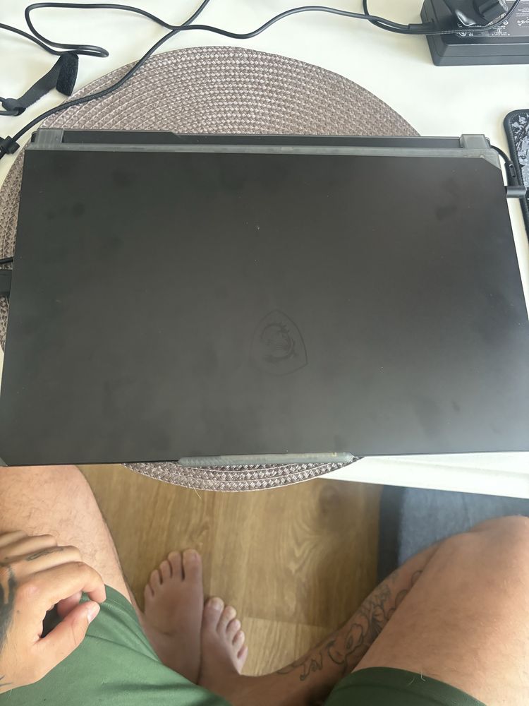 MSI cyborg 15 A13V