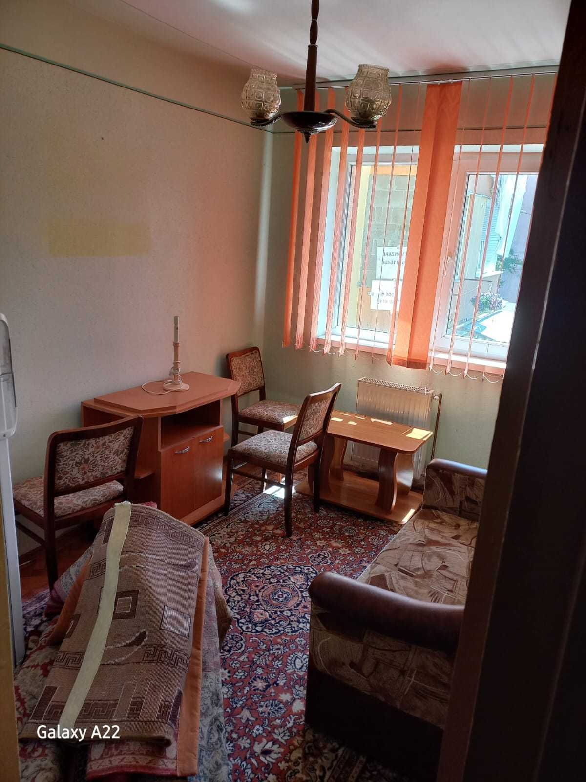 Apartament 3 Camere Orăștie Etaj 1