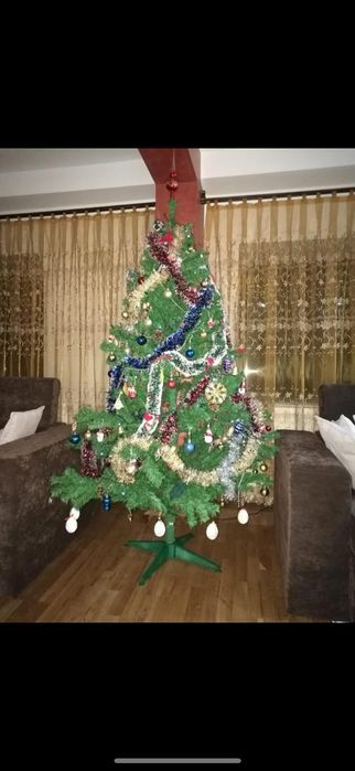 Brad artificial 1.80 plus decorațiuni