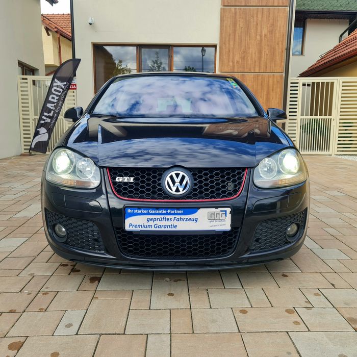 Volkswagen Golf GTI - 200 CP