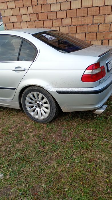 Vând BMW 318 i,an 2002,spre 2003