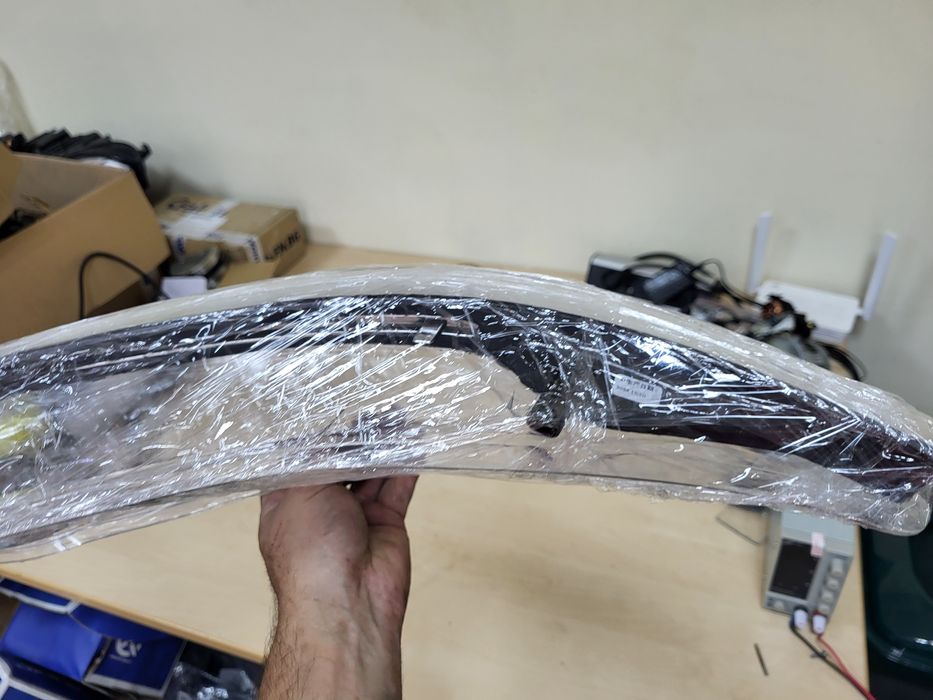 Стъкла за фарове с вежди за BMW E60 E61 stykla far farove 60 61