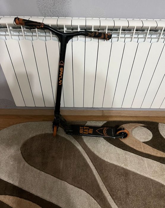 Trotineta SPARTAN + doua casti bonus