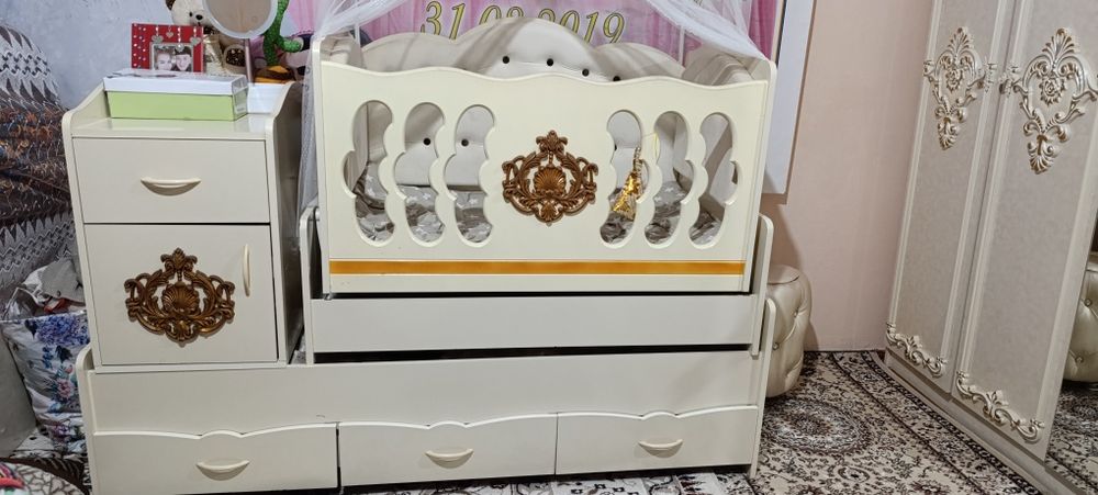 Кровать и кашель