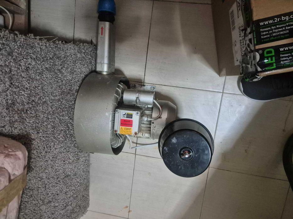 Регенеративна помпа ( страничен канал) / Side channel blower