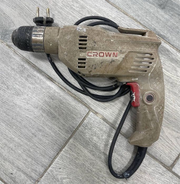 Шуруповерт Crown (гШымкент Рыскулова 28) лот: 500/715