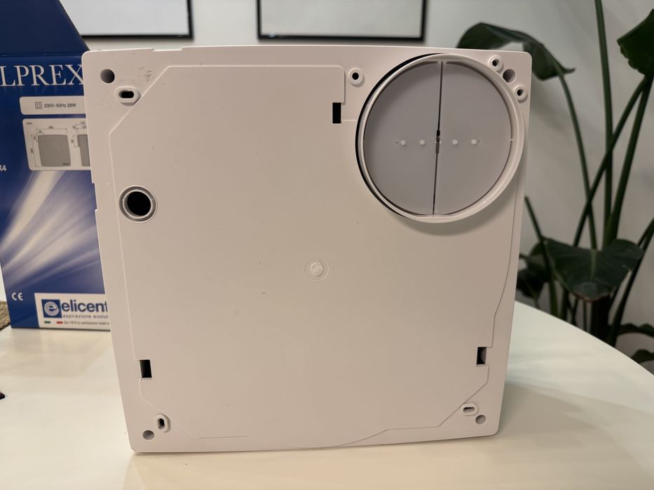 Ventilator centrifugal de perete/tavan Elicent Elprex 100 230 mc