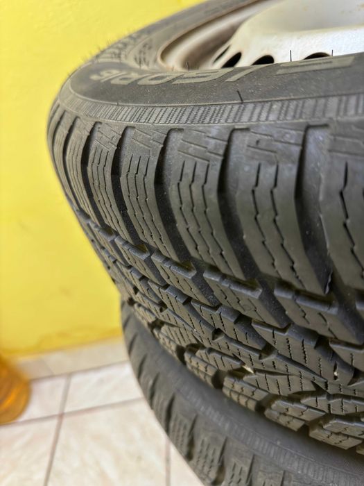 Anvelope iarna Nokian 215/60/16  -> FORD/VOLVO/Citroen / Peugeot