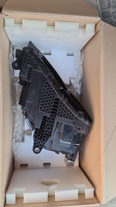 Far stanga Skoda Superb 3 Facelift led