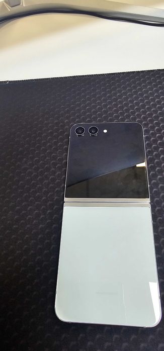 Samsung Z FLIP 5