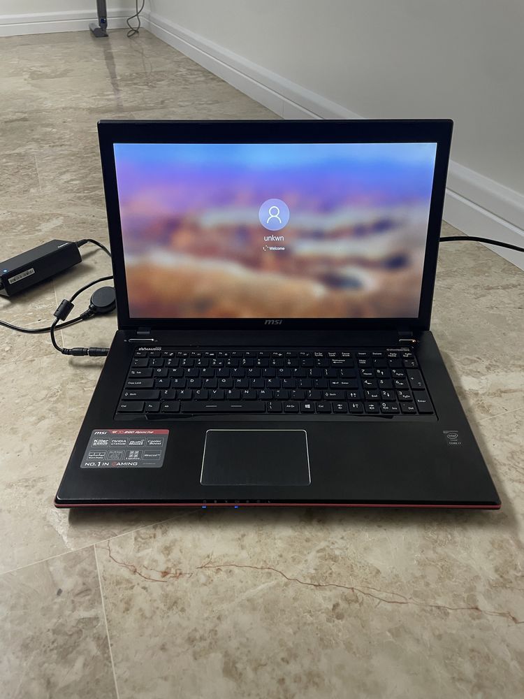 Laptop Gaming MSI Thin 1000 GB