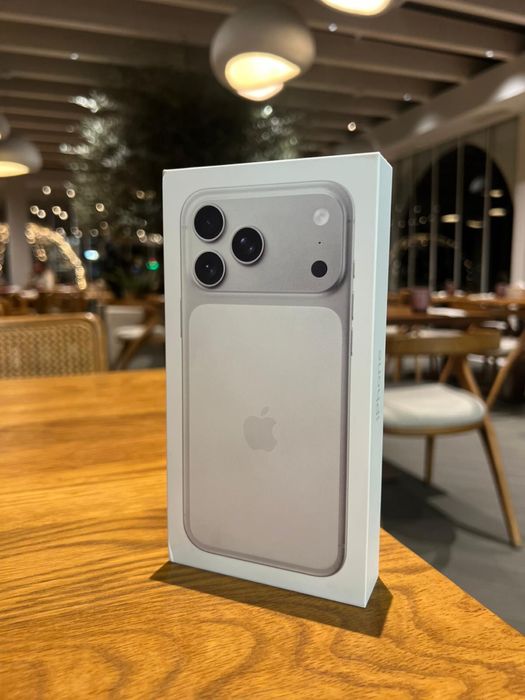 Iphone 17 Pro Max - 256 - SILVER