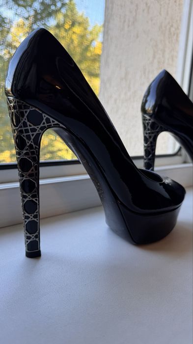 Pantofi Christian Dior originali