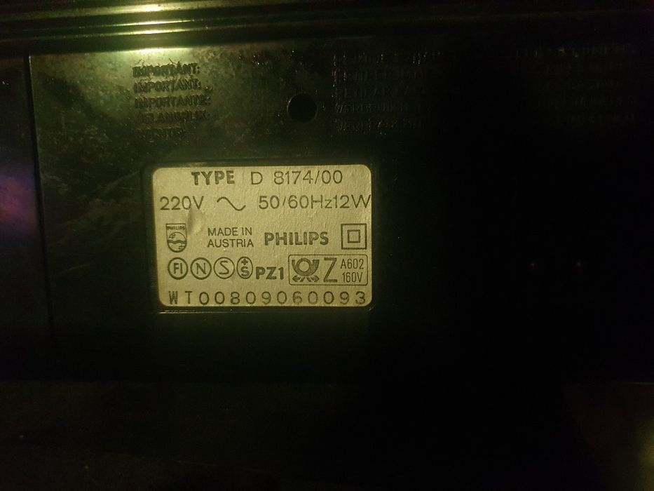 PHILIPS D8174 касетофон