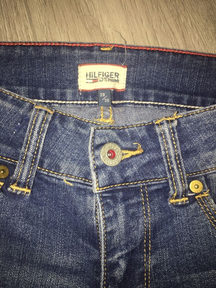 Jeans Tommy Hilfinger, purtati o singura data, mar. S