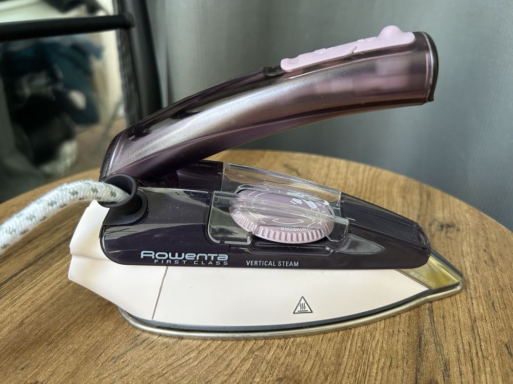 Fier de călcat ROWENTA First Class - de voiaj, 1000W, talpa Microsteam