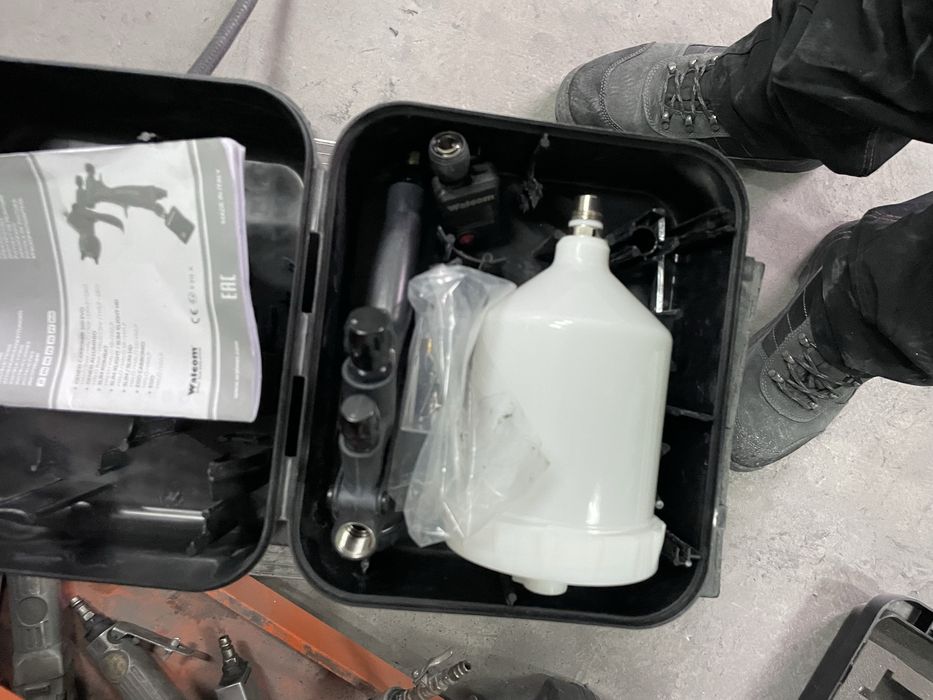 Walcom carbonio Halo clear 1.3mm бояджийски пистолет