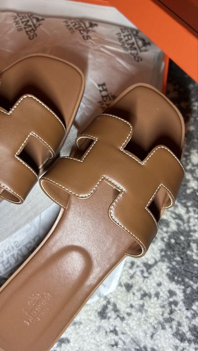 Papuci hermes Oran piele pe stoc marimea 38