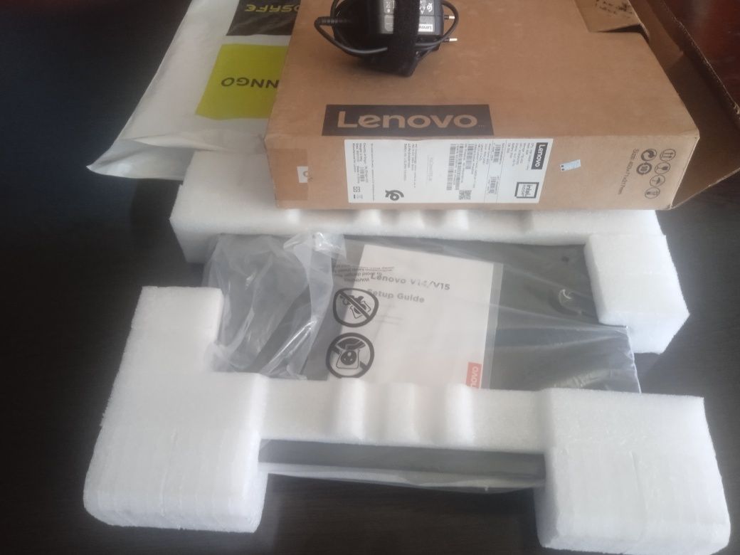 Novutbuk lenova 14 / 15