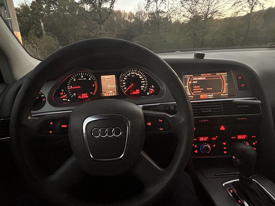Audi A6 C6.     . Pentru negocieri pretul este 4500